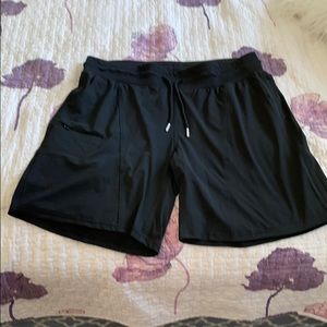Zyia plus size black canyon short
